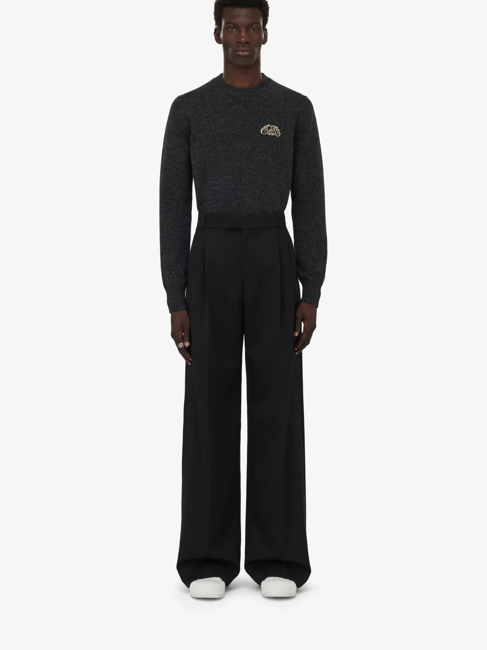 Outlet Alexander McQueen Men's Crystal Seal Logo Jumper in Charcoal/Crystal