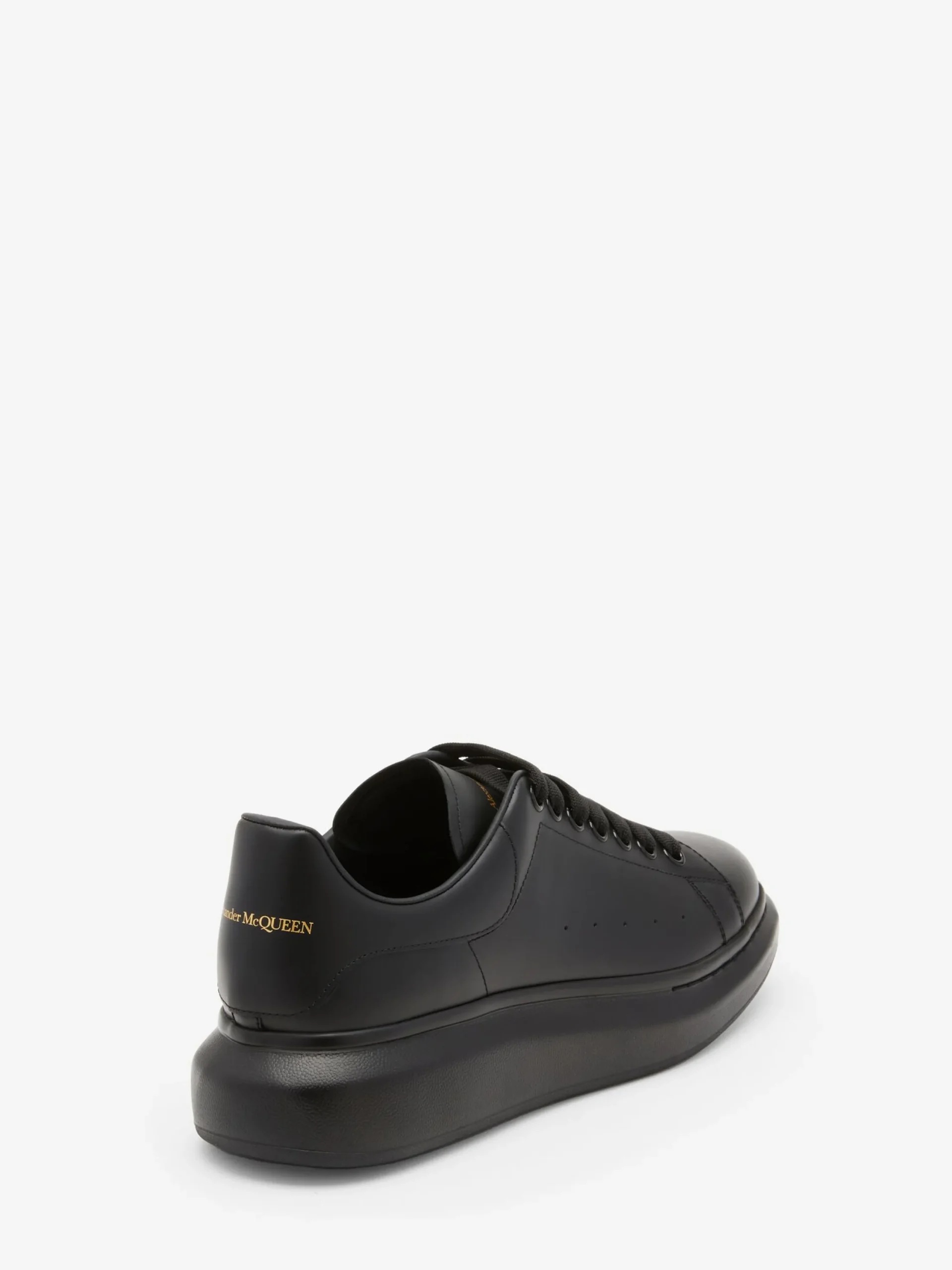 Fashion Alexander McQueen Men's Oversized Sneaker in Black