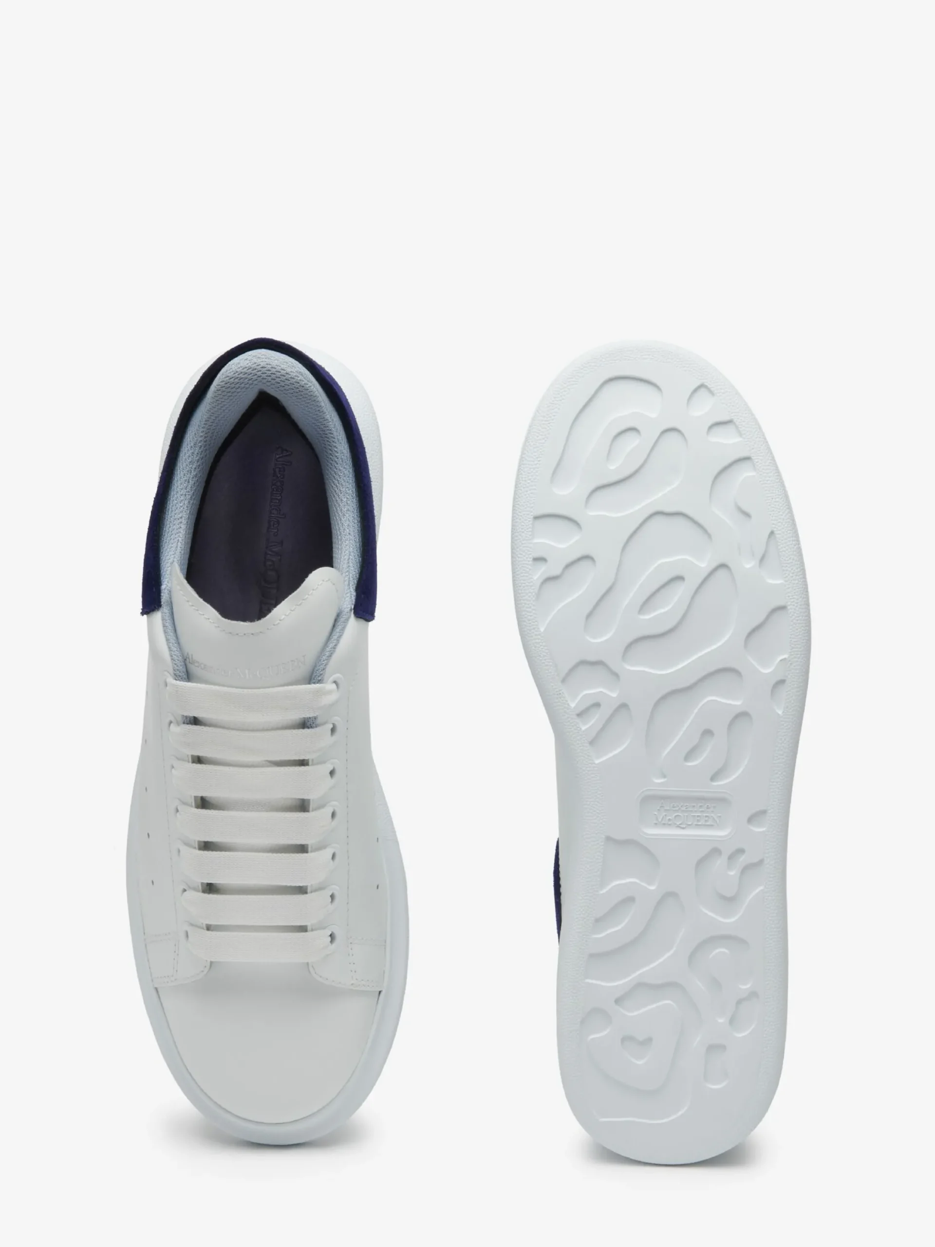 Best Sale Alexander McQueen Men's Oversized Sneaker in White/Navy/Light Blue