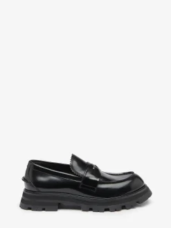New Alexander McQueen Men's Seal Logo Loafer in Black/Silver