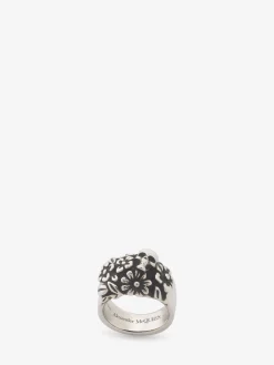 Fashion Alexander McQueen Men's The Floral Skull Ring in Antique silver