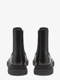Best Alexander McQueen Men's Tread Chelsea Boot in Black