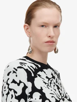 Fashion Alexander McQueen Women's Metal Pearl Stick Earrings in Antique Silver