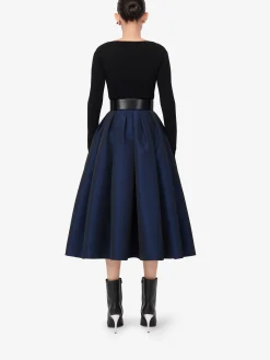 Best Alexander McQueen Women's Off-the-shoulder Knit Top in Black