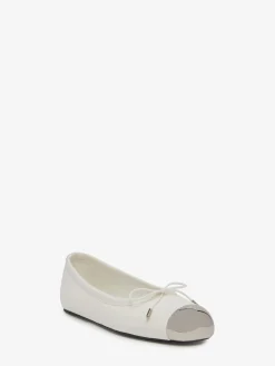 Hot Alexander McQueen Women's Punk Ballet Flat in Ivory