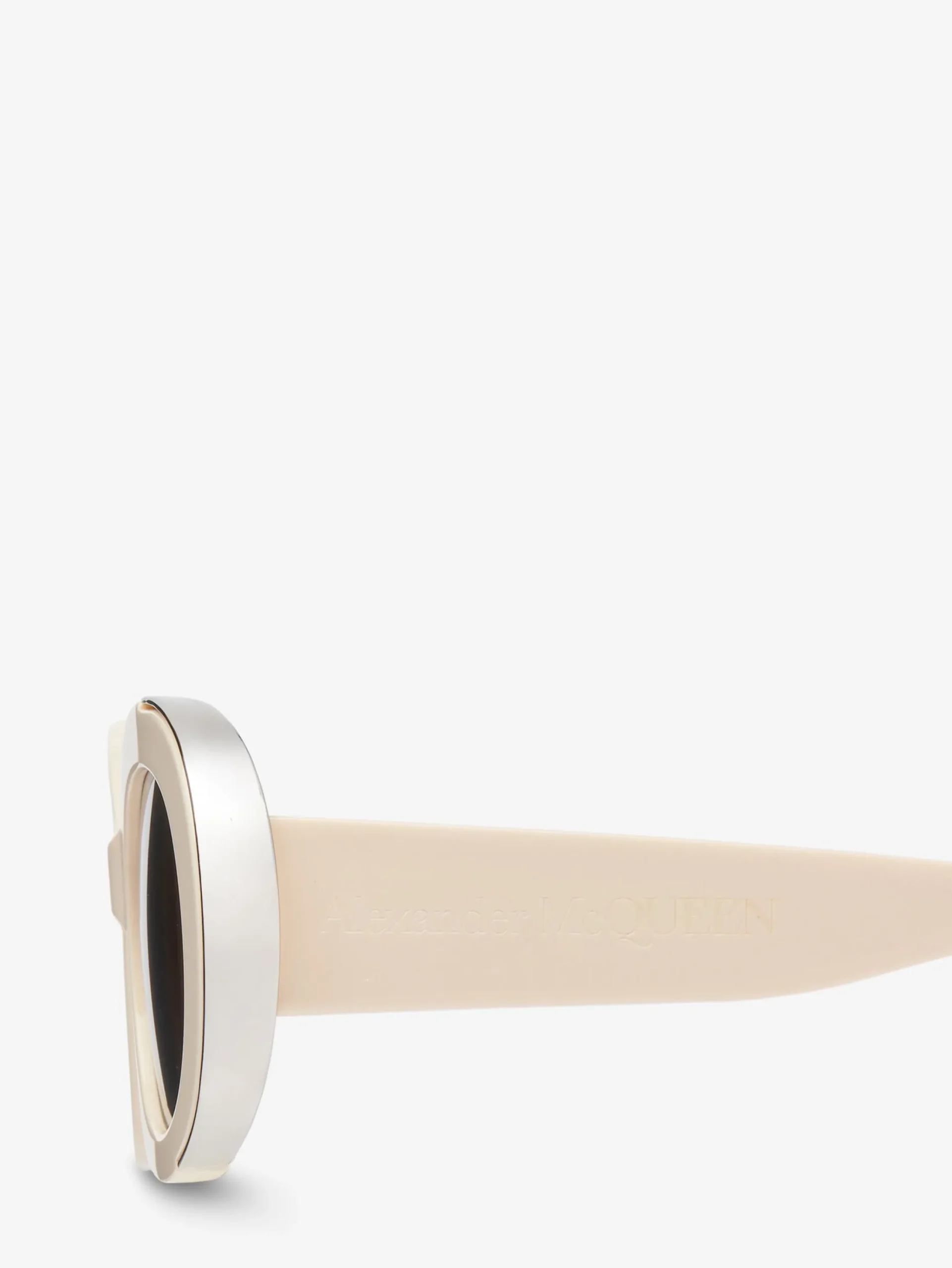 Store Alexander McQueen Women's The Grip Oval Sunglasses in Ivory/Brown