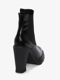Store Alexander McQueen Women's Tread Heeled Chelsea Boot in Black